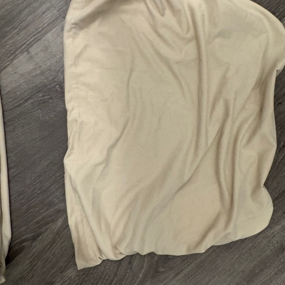 SHEIN Cream High-Low Skirt - Picture 3 of 6